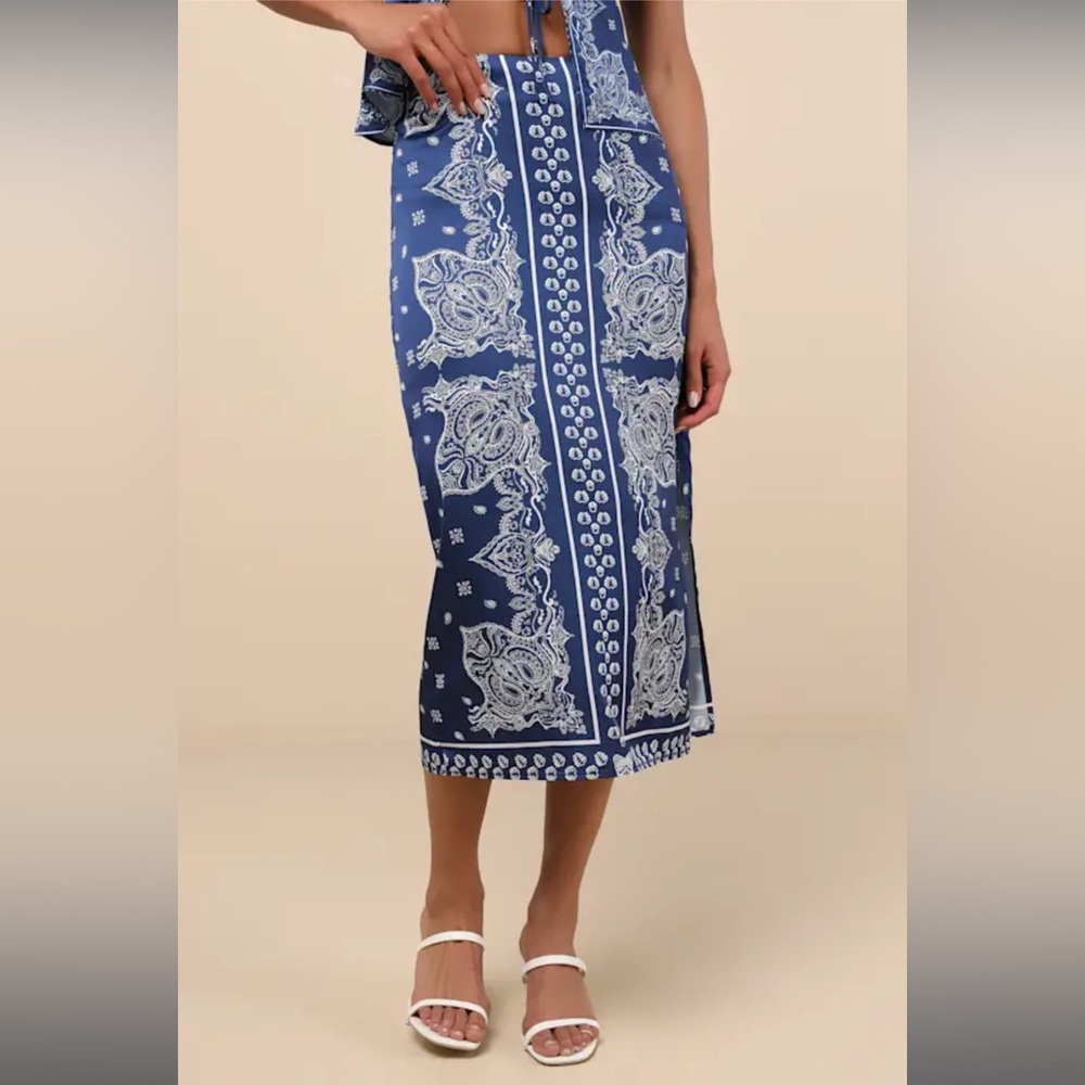 NWT Lulus Calypso Blue Banadana Print Satin Midi Skirt